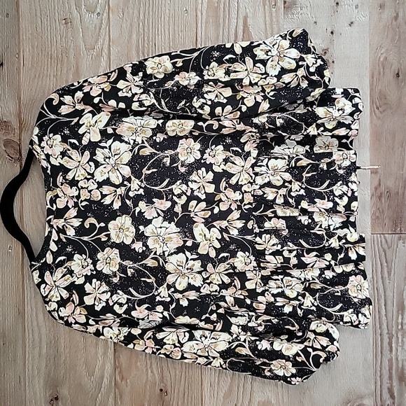Free People We The Free Highlander Top in Black Floral Size Small - Picture 7 of 7